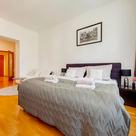Apartament Centrum Victoria Lux